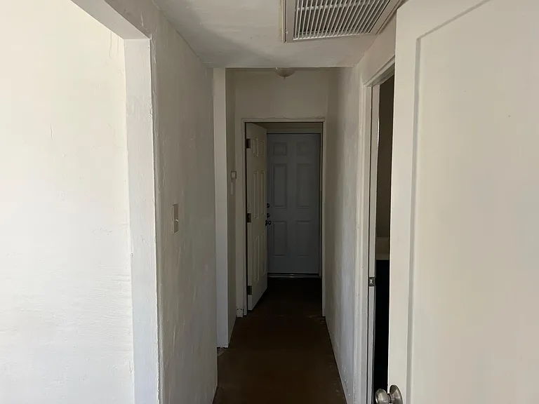 2034 W Cypress St — Photo 15