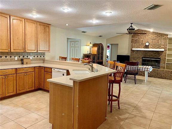 5th image of 2610 Durant Oaks Dr
