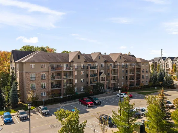 41 Ferndale Dr S #303, Barrie, ON L4N 5T6