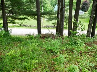 665 Knipes Dr, North Clarendon, VT 05759
