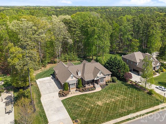 5th image of 13249 Belle Grove Manor Ln