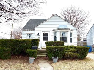 7592 Ready Ave, Warren, MI 48091