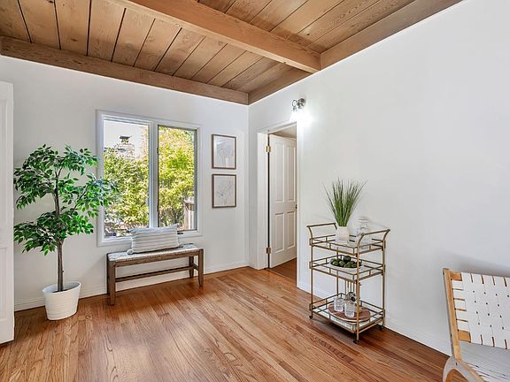 4th image of 331 Irwin Street
