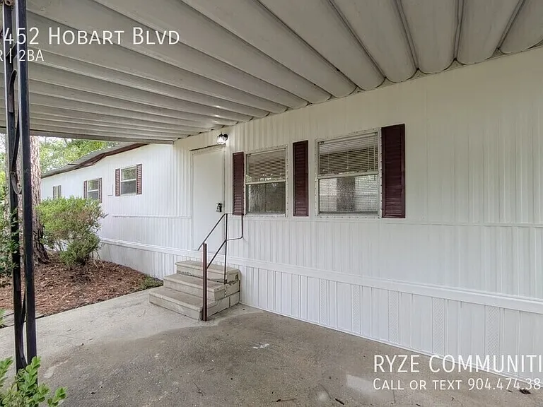 11452 Hobart Blvd — Photo 4