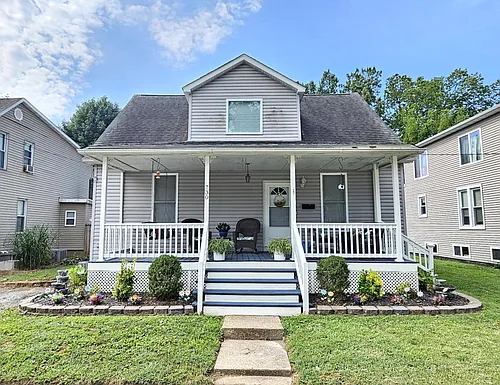 730 Maple St Photo 1