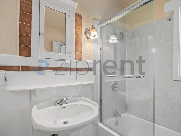 1613 Pomona Ave — Photo 15