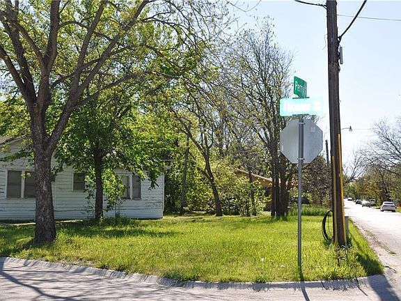 3rd image of 200 N Getzendaner St