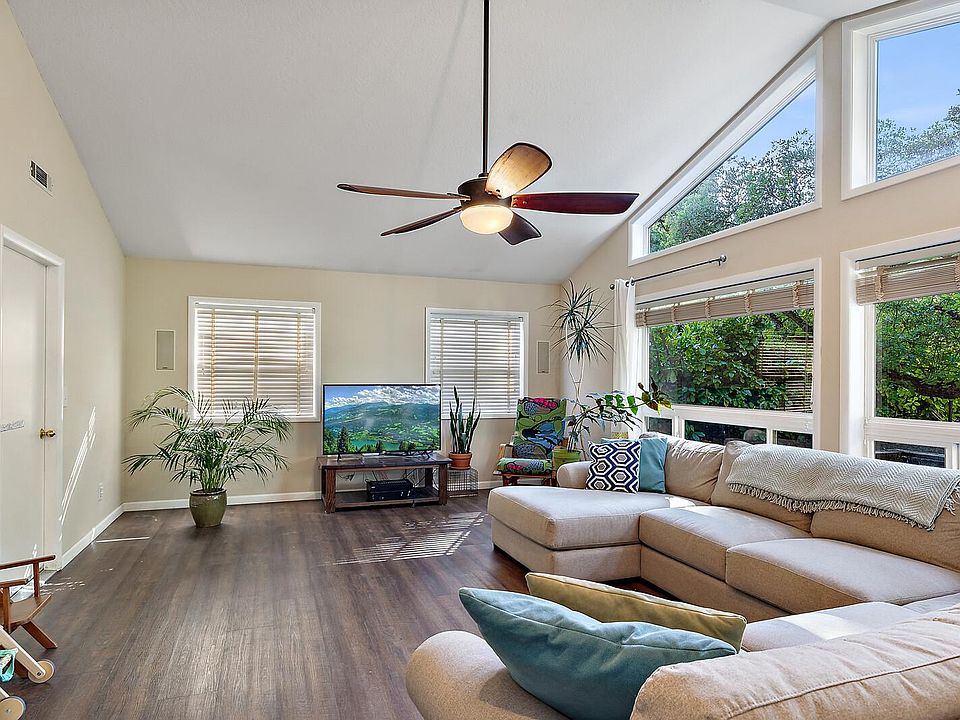 1st image of 853 Harmony Ln