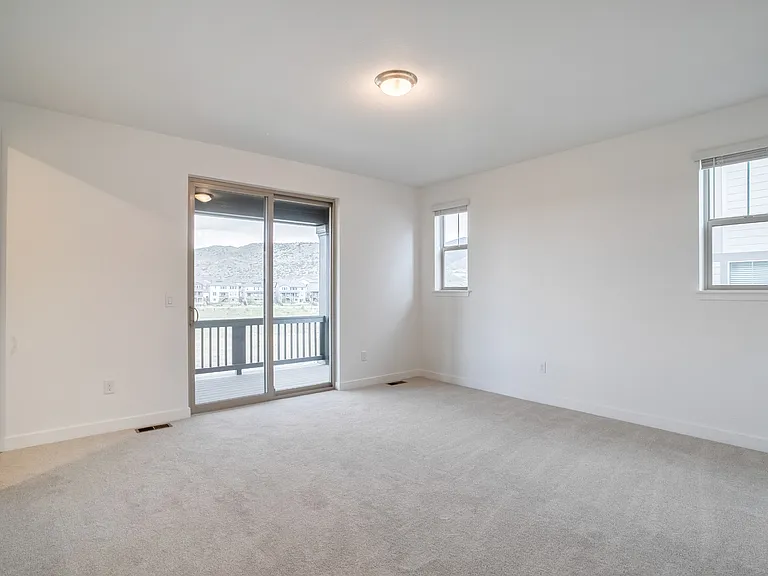 15402 W Dequesne Ave — Photo 11