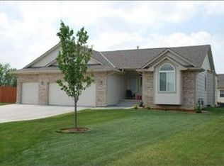 4609 E Falcon Ct, Wichita, KS 67220