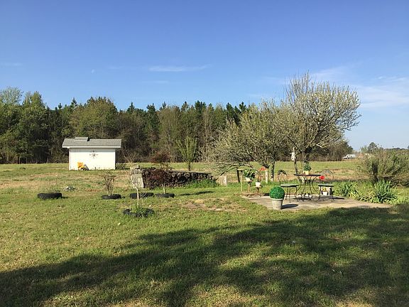 StorageBdg/well-house &Patio