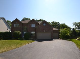 720 Norway Pl, Oswego, IL 60543