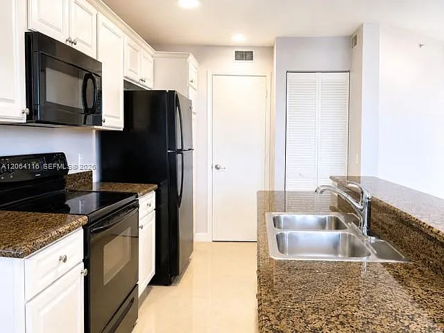 1 Glen Royal Pkwy #702 — Photo 6