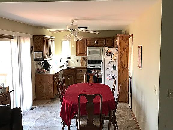 4th image of 306 Spinnaker Dr