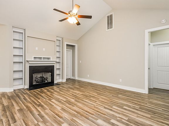 3rd image of 75 Wood Green Dr