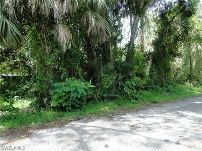 421 Santa Barbara St, North Fort Myers, FL, 33903