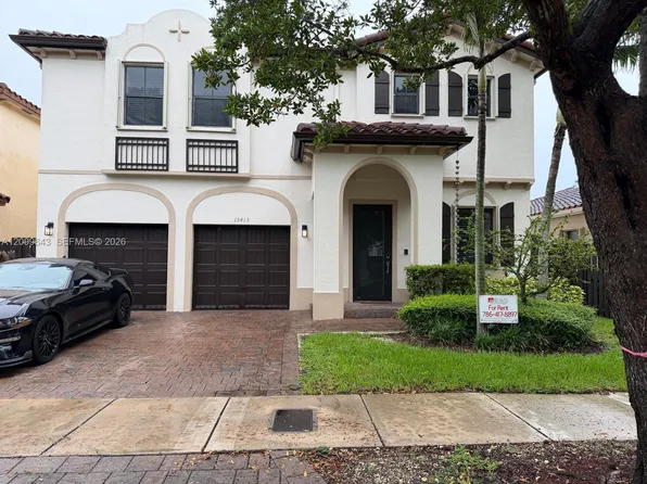 15413 SW 176th Ter, Miami, FL 33187