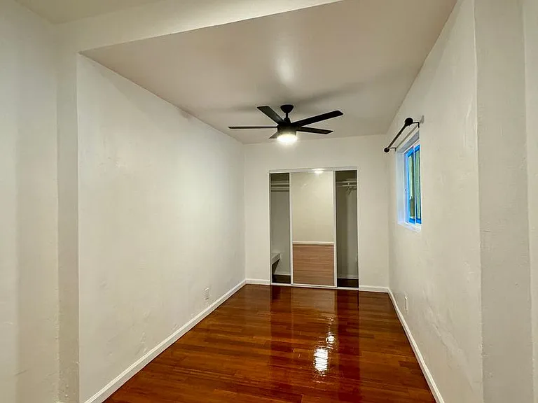 823 N. Gower — Photo 18