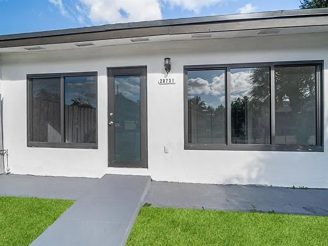 20731 NW 41st Avenue Rd — Photo 1
