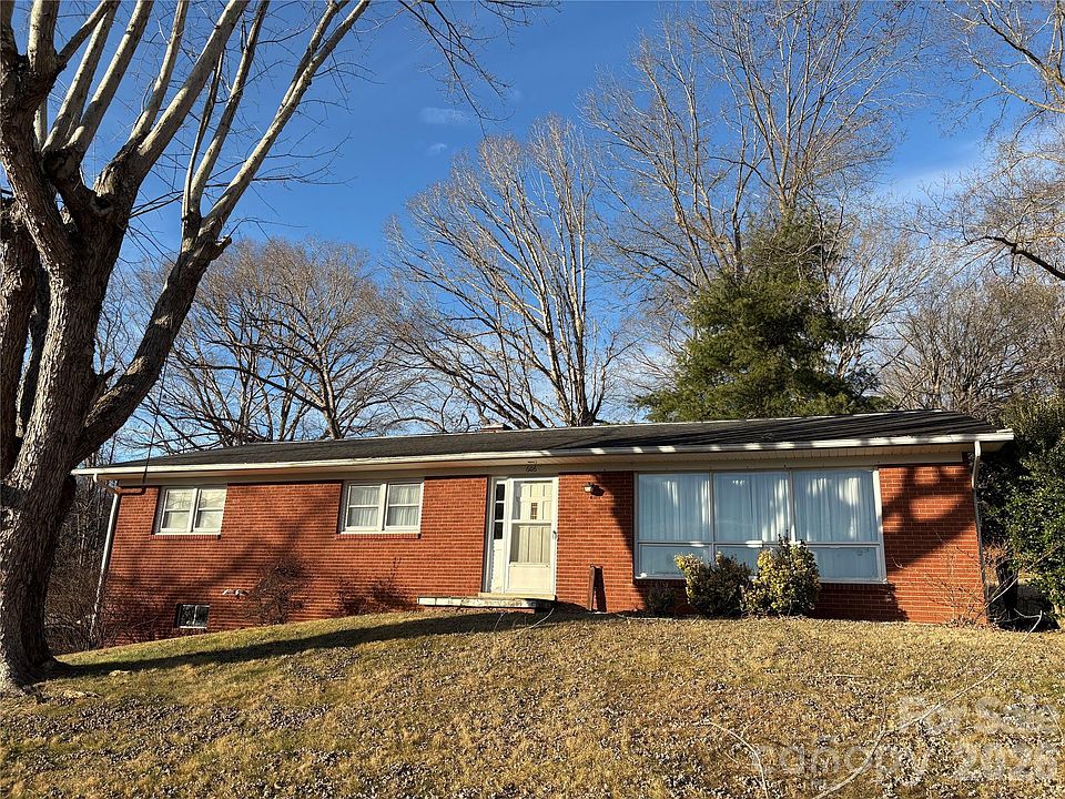 1st image of 606 Oakmont Dr