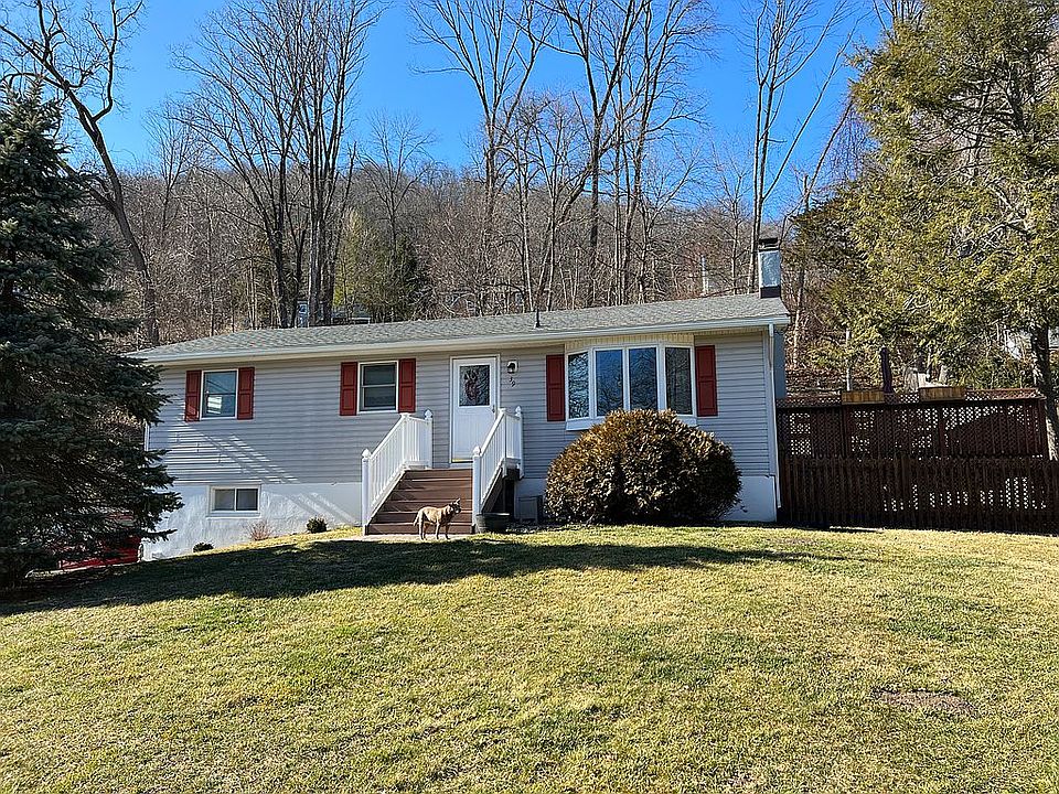 1st image of 39 Zinnia Dr