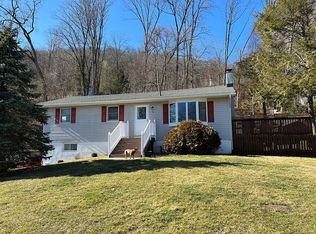 39 Zinnia Dr, Glenwood, NJ 07418