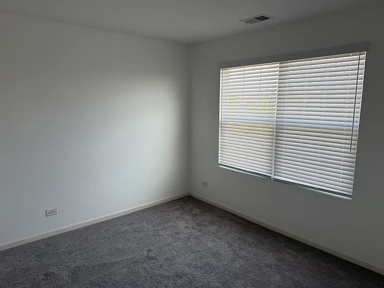 345 Hemlock Ln — Photo 11