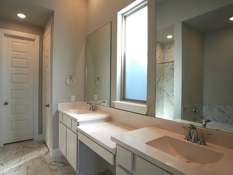 1833 Purtis Creek Dr — Photo 26