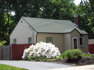 126 Columbia St, Huntington Station, NY 11746