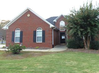 463 Sandpiper Dr, Boiling Springs, SC 29316