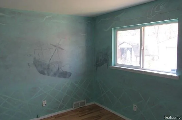 26273 Eton Ave — Photo 8