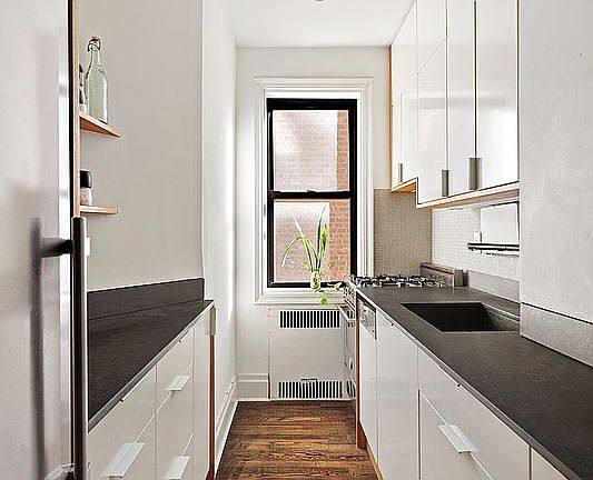 3rd image of 192 E 8th St APT 5A