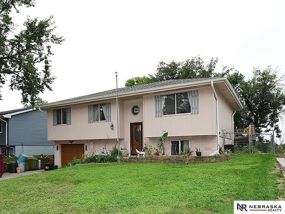 2nd image of 12010 N 157th St