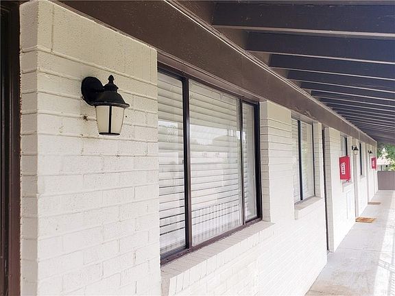 5th image of 5722 Gaston Ave APT F