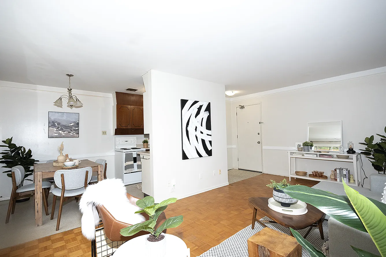 1740 Taylor Avenue — Photo 3