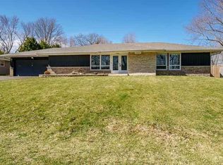 2745 Windamere Way, Rockford, IL 61109