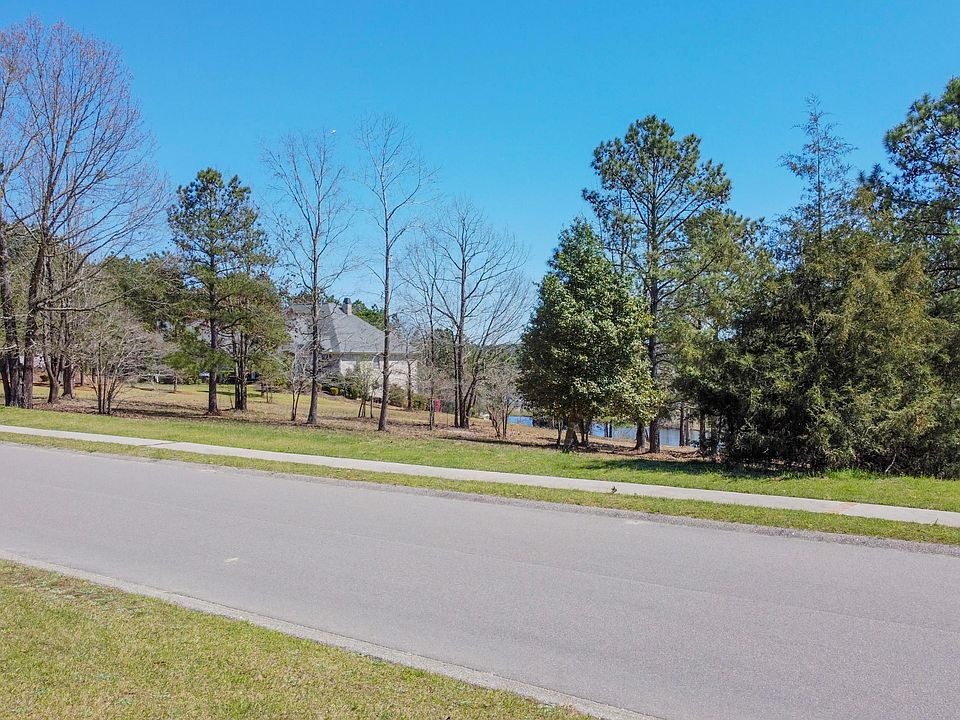 1st image of 592 McLendon Hills Dr