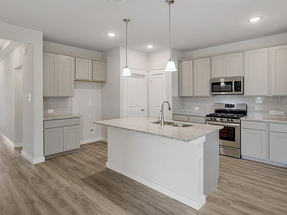 7th image of this home