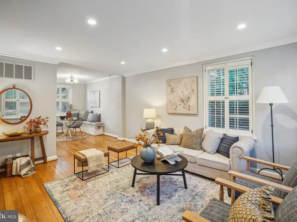 4245 32nd Rd S, Arlington, VA 22206