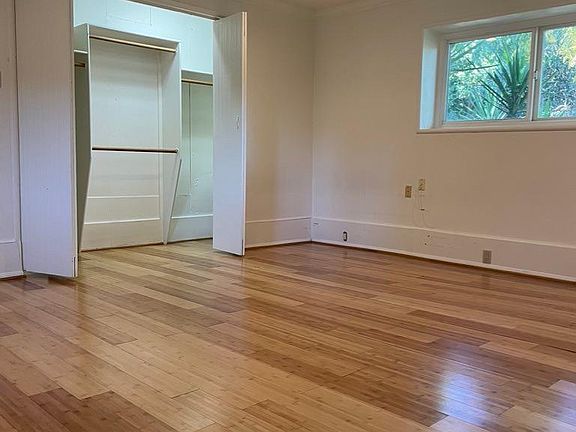 4th image of 4124 Lowell Ave