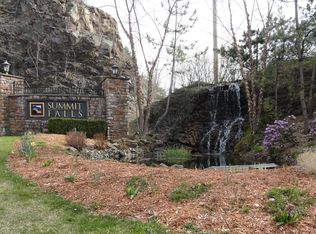 234 Ridge Dr, Pompton Lakes, NJ 07442