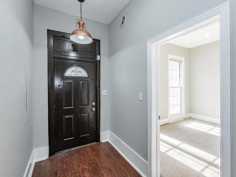 2822 Q St — Photo 5