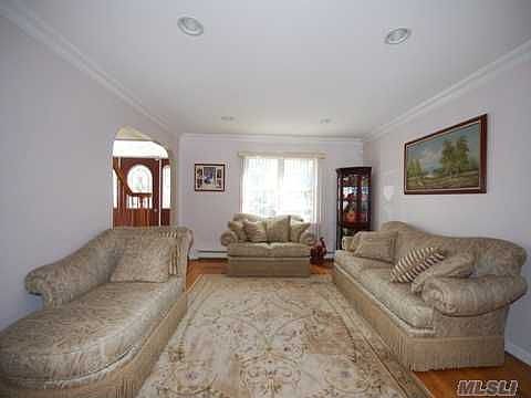 3rd image of 2882 Brower Ave