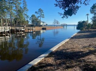 4 Joe Dr, Panacea, FL 32346