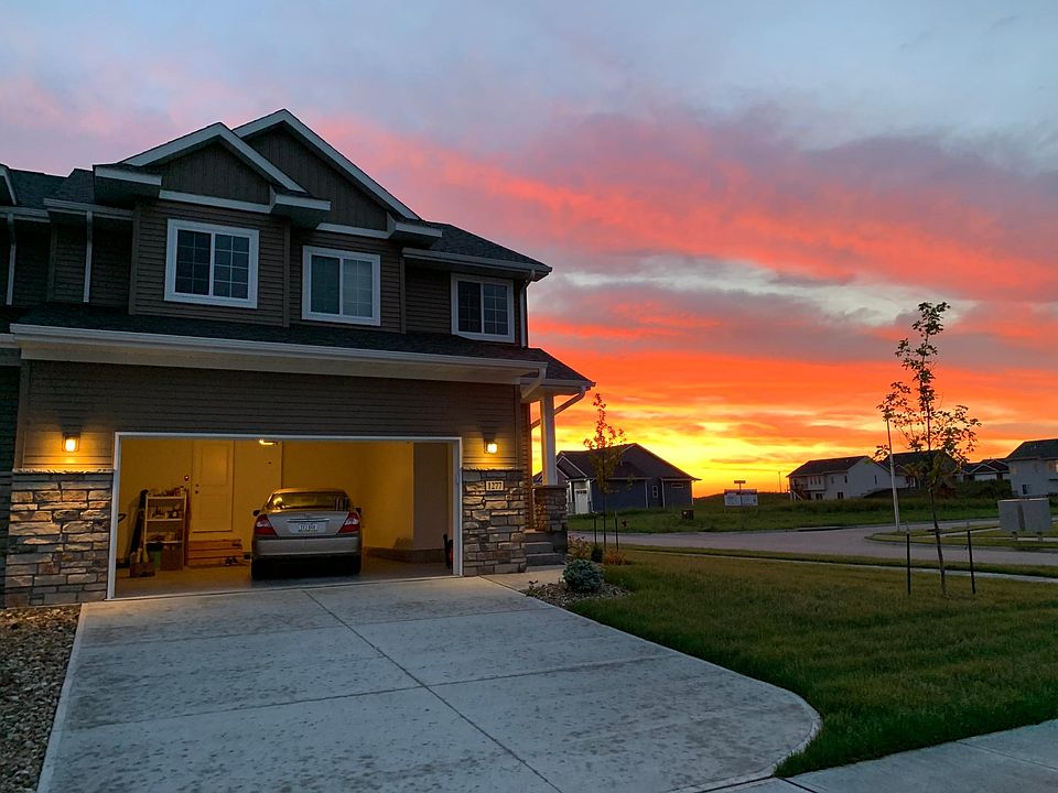 The front facade showing off the amazing west sunsets