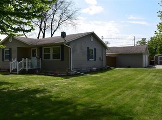 190 Hillcrest St, Hobart, IN