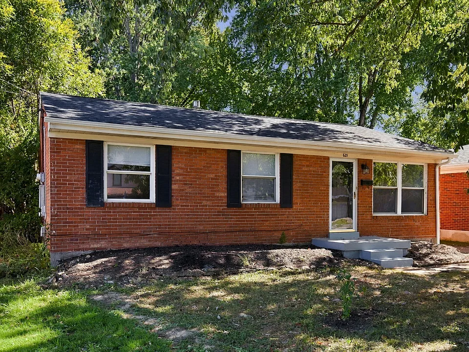 621 Washburn Ave