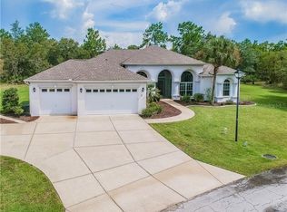 11 Chrysanthemum Ct, Homosassa, FL 34446