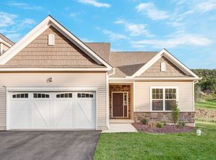 42 Reserve Dr #RE-28, Drums, PA 18222