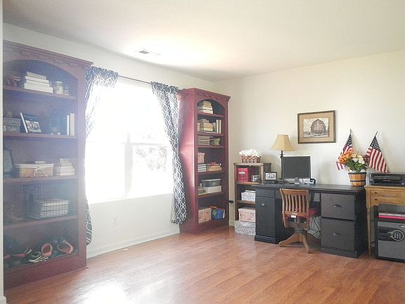 Beauitful Built-in Shelving!
